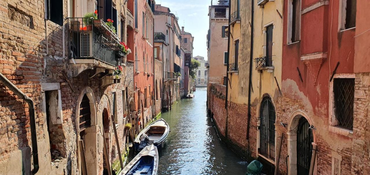 Ca Sant'Angelo Apartment Venice Luaran gambar