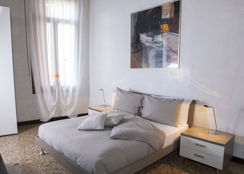 Ca Sant'Angelo Apartment Venice Luaran gambar