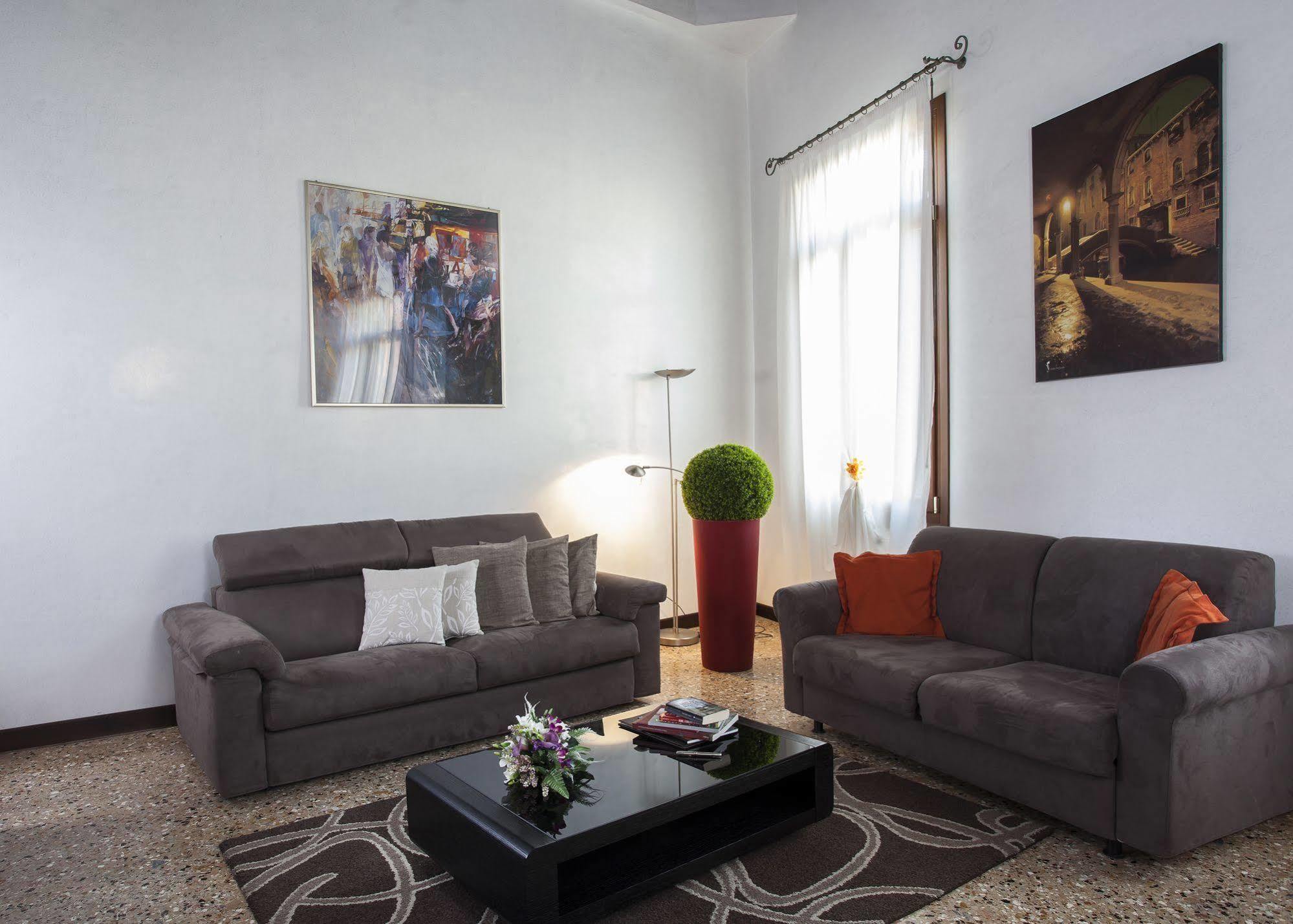 Ca Sant'Angelo Apartment Venice Luaran gambar